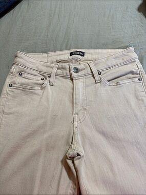 Express Men’s slim Jeans in Light Cream